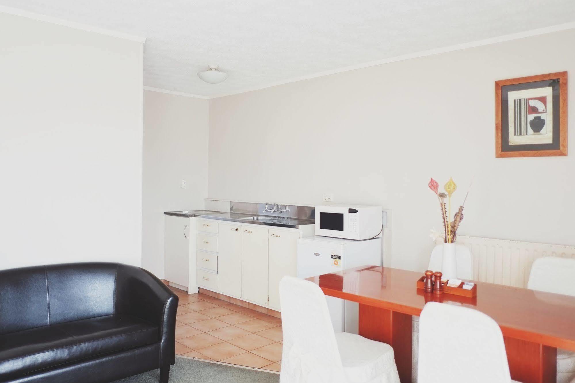 Motel Gateway International 3*