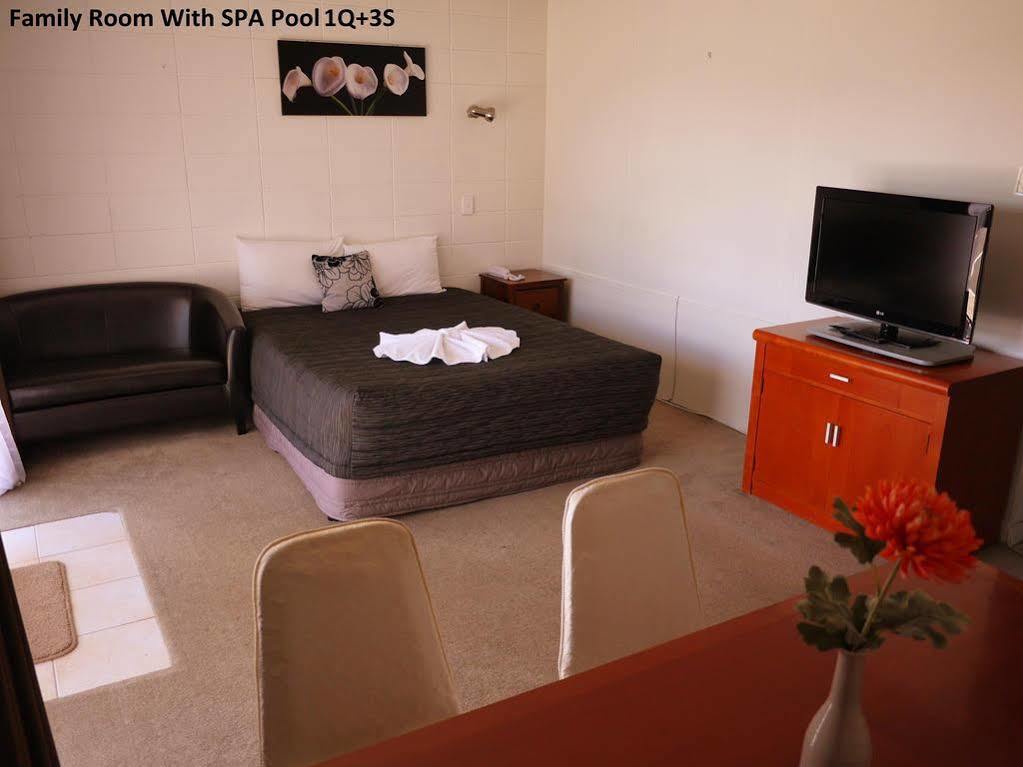 Gateway International Motel